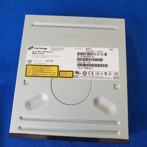 H-L Data Storage GH10L Desktop DVDRW Super Multi DVD Rewriter SATA - Picture 2 of 6